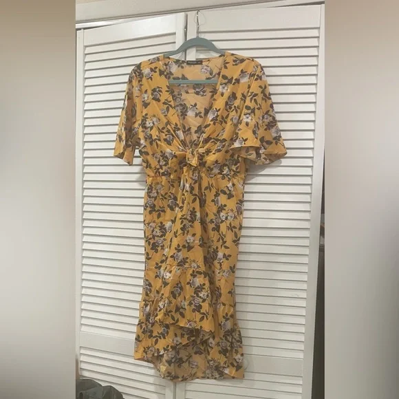 SHEIN Yellow Floral Mini Dress - Picture 2 of 3